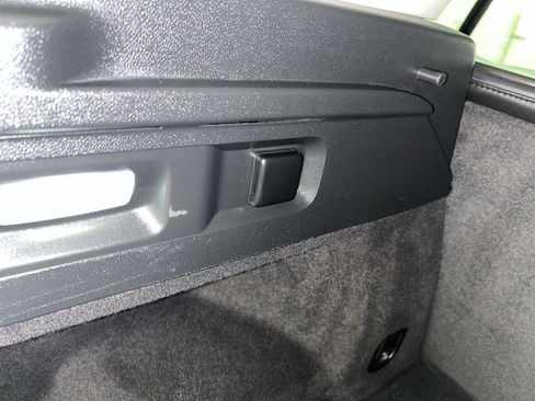 Certified 2022 Buick Envision Essence w/ Technology Package I image 31