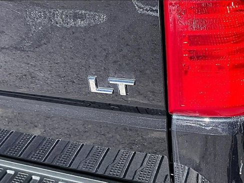 Used 2023 Chevrolet Silverado 1500 LT image 25