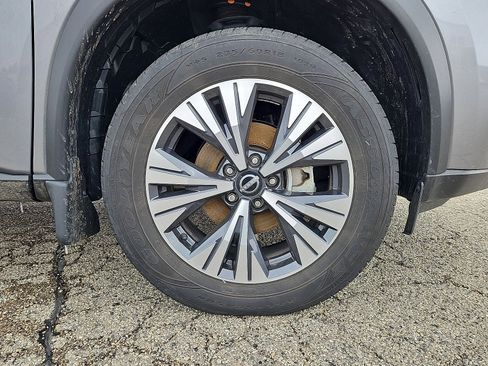 Used 2023 Nissan Rogue SV FWD image 27