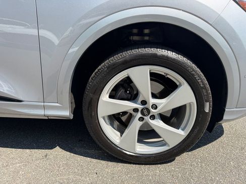 Used 2025 Audi Q5 Premium w/ Premium Plus AWD/4WD image 13