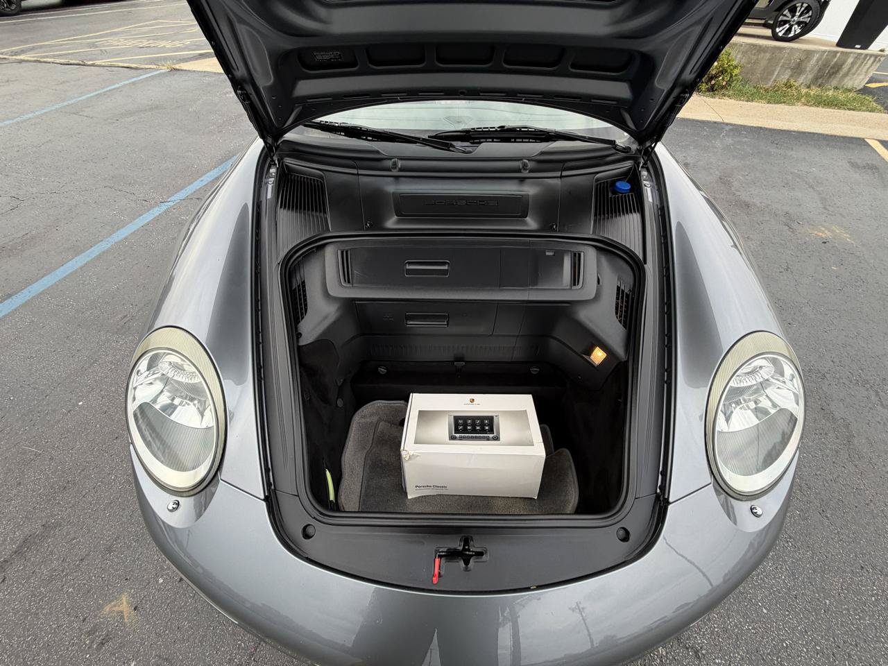 Used 2006 Porsche 911 Cabriolet image 33
