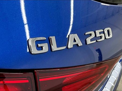 Used 2025 Mercedes-Benz GLA 250 image 15