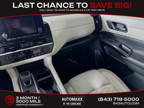 Used 2023 Nissan Pathfinder SV AWD/4WD image 18