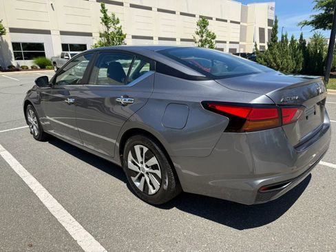 Used 2023 Nissan Altima 2.5 S FWD image 5