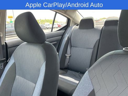 Used 2025 Nissan Versa SV FWD image 9