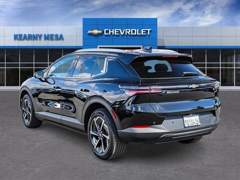 Used 2026 Chevrolet Equinox EV LT FWD image 6