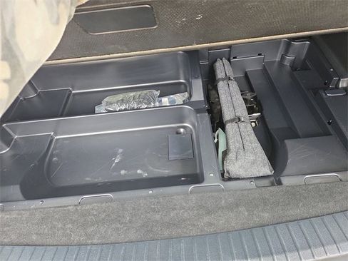 Certified 2022 Ford Expedition Max Limited image 11