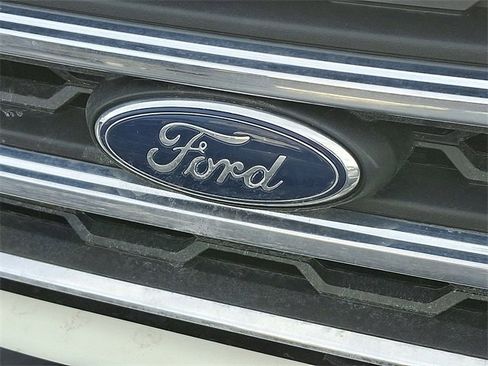 Used 2020 Ford EcoSport Titanium image 4