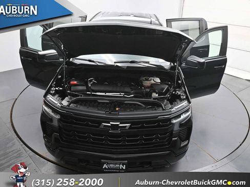 Used 2023 Chevrolet Silverado 1500 RST AWD/4WD image 35