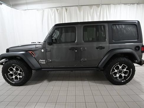 Used 2019 Jeep Wrangler Unlimited Sport S AWD/4WD image 9