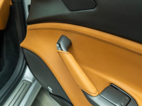 Used 2018 Ferrari 488 Spider image 56