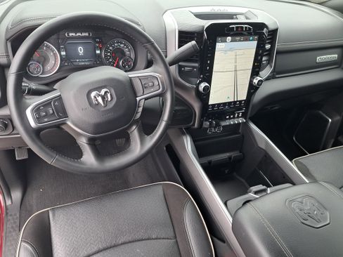 Used 2024 RAM 2500 Laramie w/ Sport Appearance Package image 13