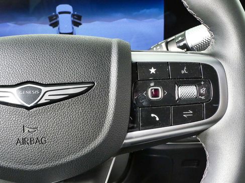 Used 2025 Genesis GV80 2.5T AWD/4WD image 11