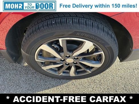 Used 2024 Chevrolet Equinox Premier image 34