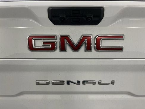 New 2025 GMC Sierra 2500 Denali w/ Denali Reserve Package AWD/4WD image 32