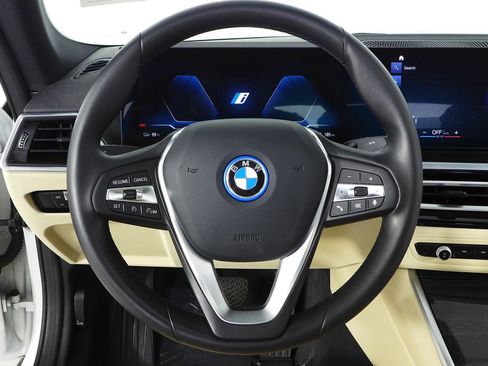 Certified 2023 BMW i4 eDrive35 RWD image 27