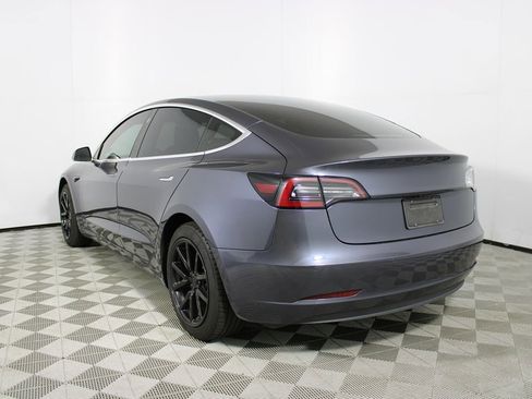 Used 2020 Tesla Model 3 Standard Range Plus image 29
