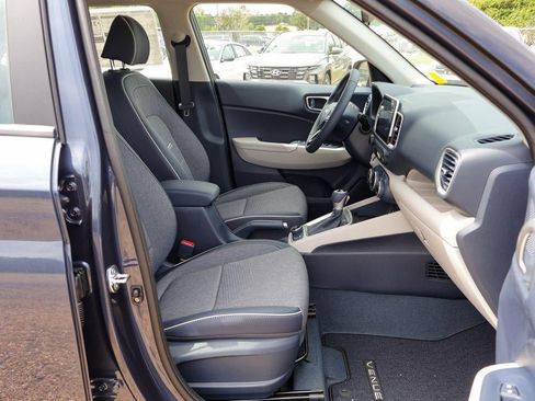 New 2026 Hyundai Venue SEL FWD image 8