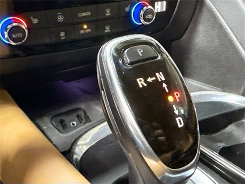 Used 2019 Buick Enclave Essence image 15