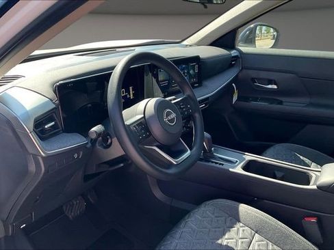New 2026 Nissan Kicks SV w/ SV Premium Package FWD image 7