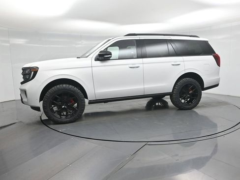 New 2025 Ford Expedition Platinum w/ Stealth Performance Package image 28