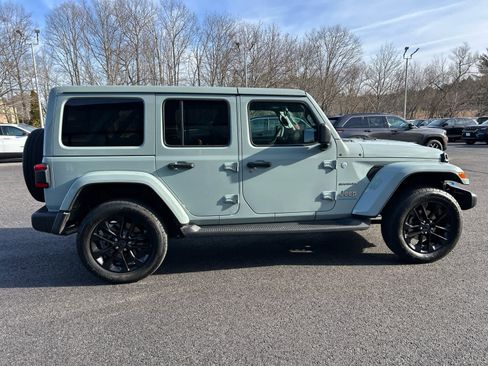 Used 2024 Jeep Wrangler Sahara image 4