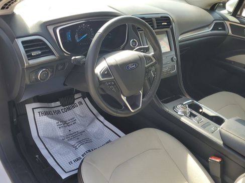 Used 2019 Ford Fusion SE w/ Equipment Group 151A image 22