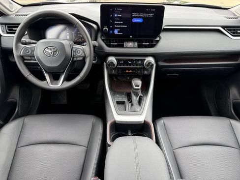 Used 2025 Toyota RAV4 Limited FWD image 19