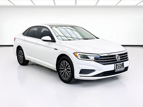 Used 2019 Volkswagen Jetta SEL FWD image 3