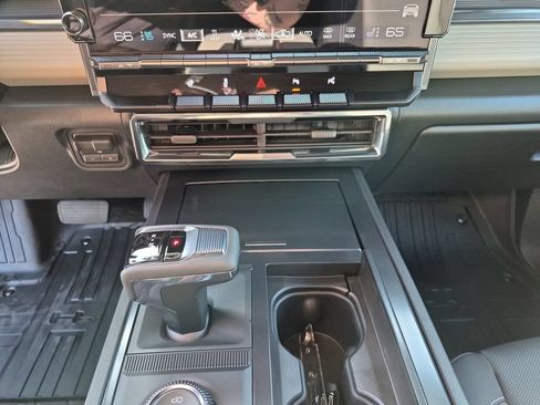 New 2026 GMC Hummer EV SUV AWD/4WD image 24