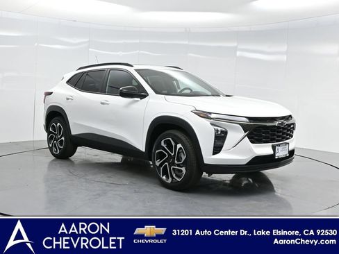 New 2026 Chevrolet Trax RS w/ Sunroof Package image 36