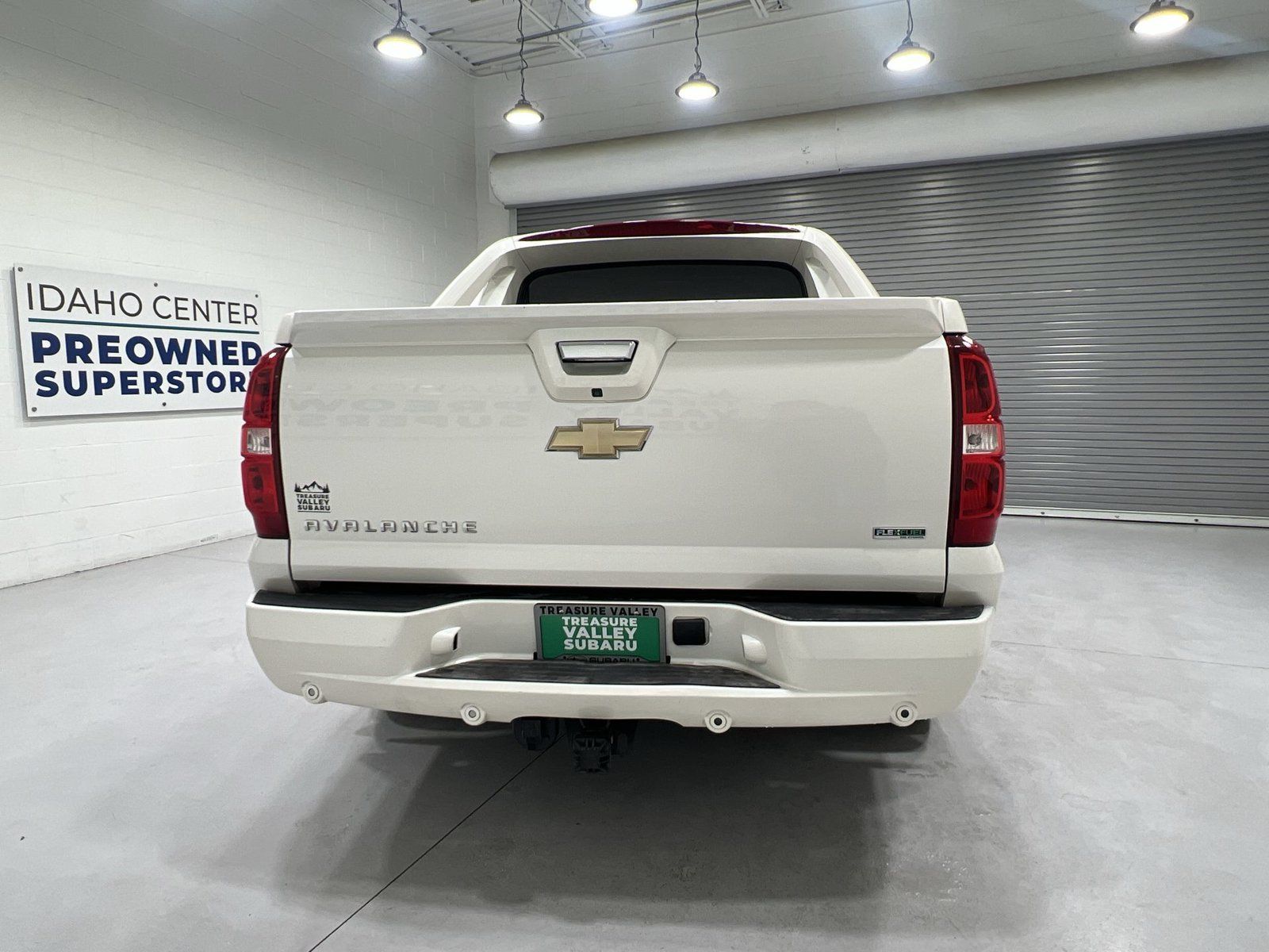 Used 2011 Chevrolet Avalanche LTZ RWD image 7
