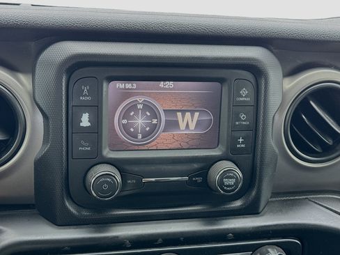Used 2020 Jeep Gladiator Sport w/ Quick Order Package 24S AWD/4WD image 9