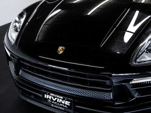 Used 2022 Porsche Macan S AWD/4WD image 10