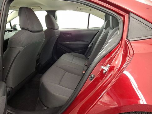Used 2022 Toyota Corolla LE image 19