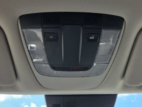 Used 2025 Kia Sportage LX AWD/4WD image 37