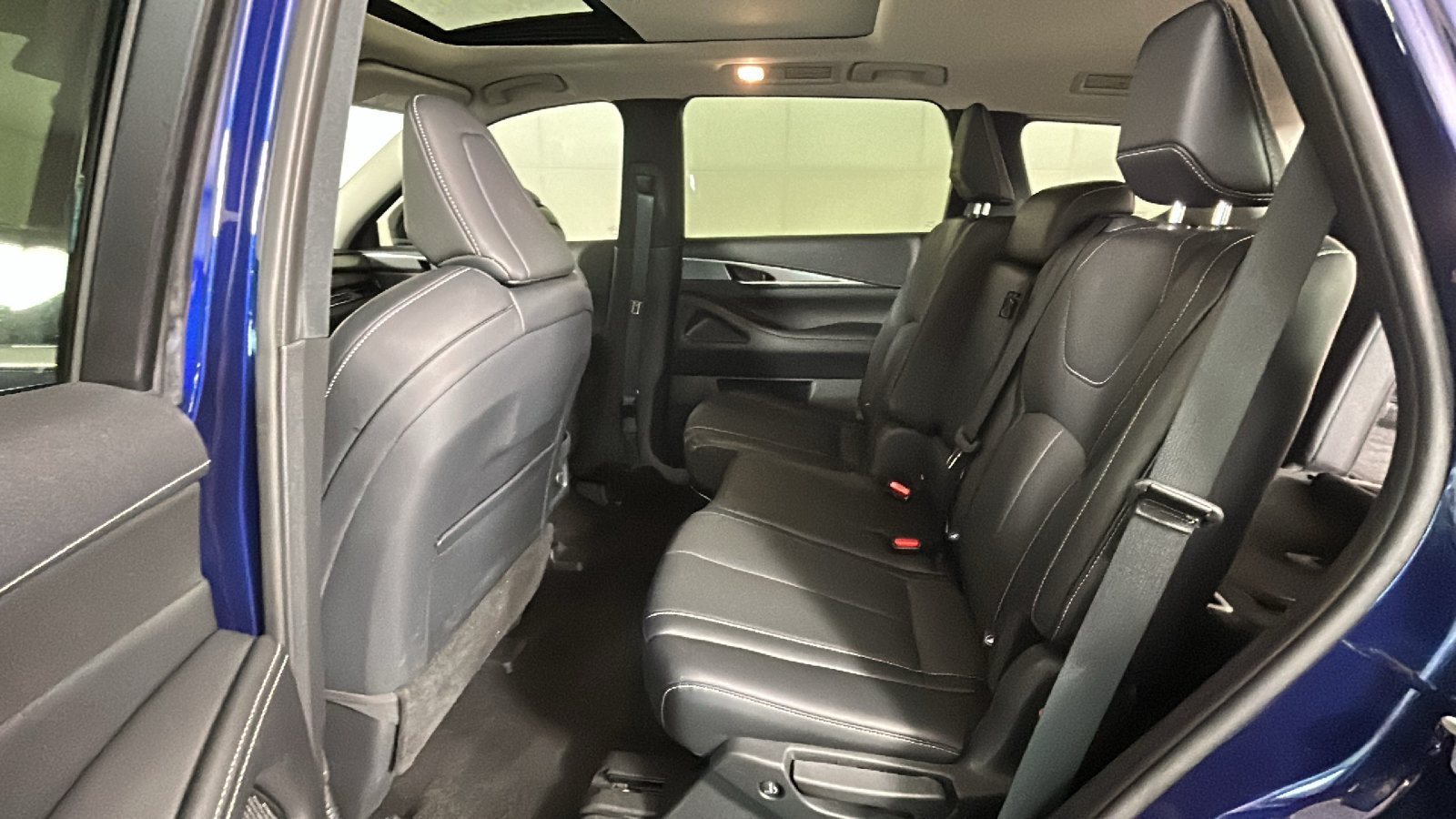 Used 2024 INFINITI QX60 Luxe AWD/4WD image 29