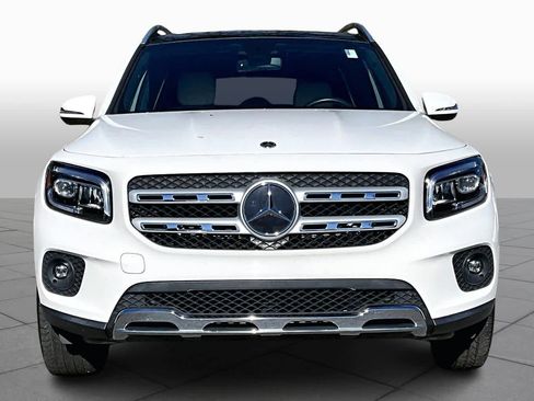 Used 2022 Mercedes-Benz GLB 250 image 3