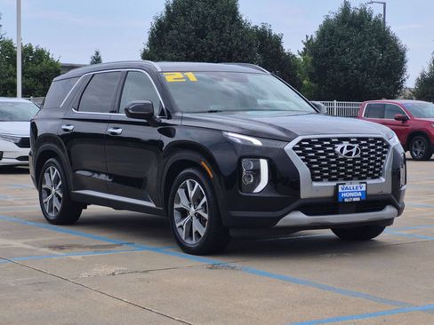 Used 2021 Hyundai Palisade SEL w/ Premium Package AWD/4WD image 4