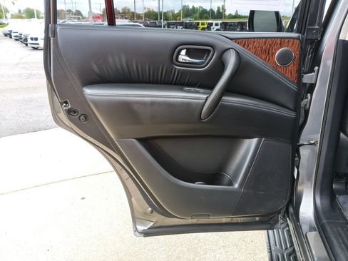 Used 2019 Nissan Armada SL AWD/4WD image 24