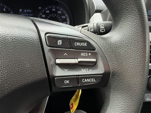 Used 2019 Hyundai Kona SE AWD/4WD image 11