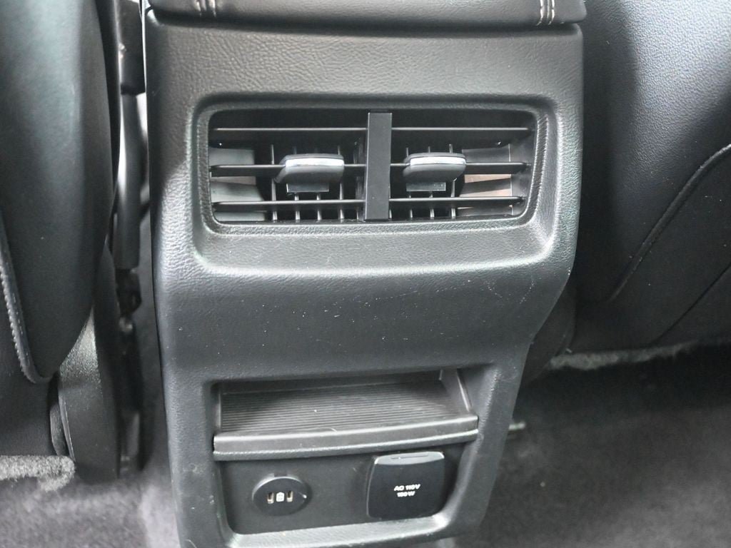 Used 2024 Ford Edge Titanium AWD/4WD image 22