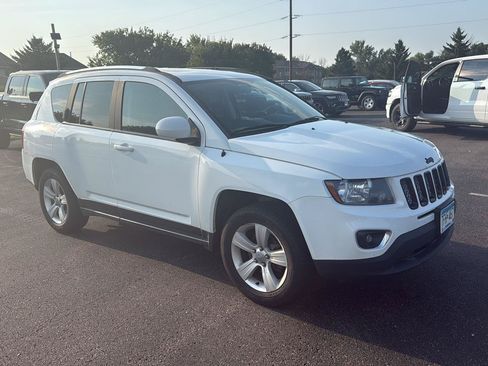 Used 2015 Jeep Compass High Altitude AWD/4WD image 5