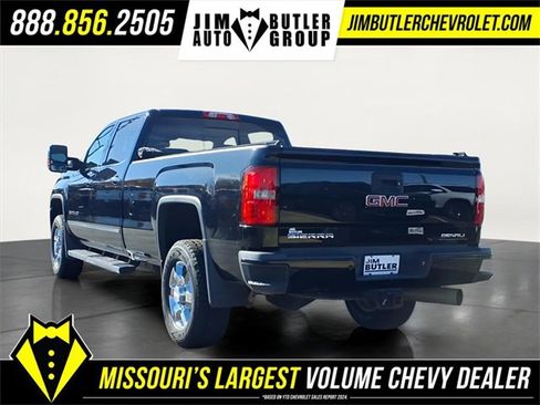 Used 2017 GMC Sierra 3500 Denali w/ Duramax Plus Package image 2