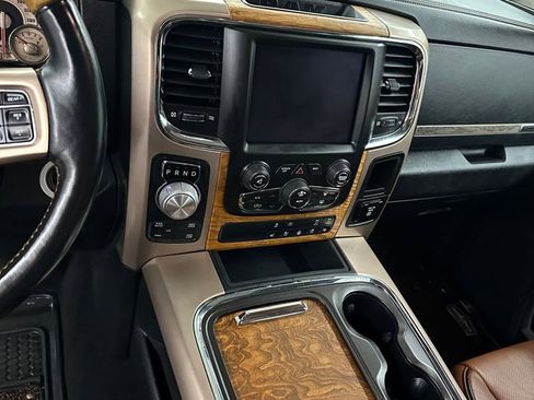 Used 2018 RAM 1500 Laramie Longhorn w/ Convenience Group image 17