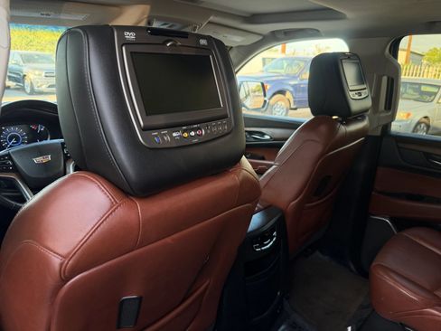 Used 2016 Cadillac Escalade Luxury AWD/4WD image 12