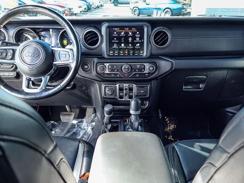 Used 2021 Jeep Wrangler Unlimited Sahara w/ Cold Weather Group image 8