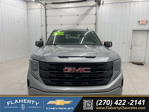 Used 2025 GMC Sierra 1500 Elevation w/ Elevation Premium Package AWD/4WD image 7