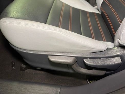 Used 2022 Nissan Kicks SR w/ Premium Package FWD image 22