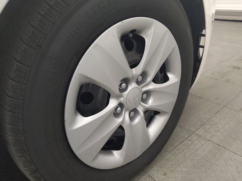 Used 2018 Kia Forte LX w/ LX Popular Package FWD image 31